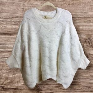 Kori XL white oversize sweater